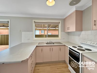 14 Magpie Close, Dubbo