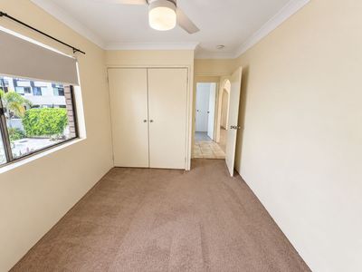 6 / 26 Lather Street, Southport
