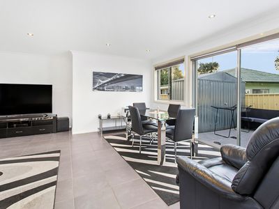 2a Lang Street, Oak Flats