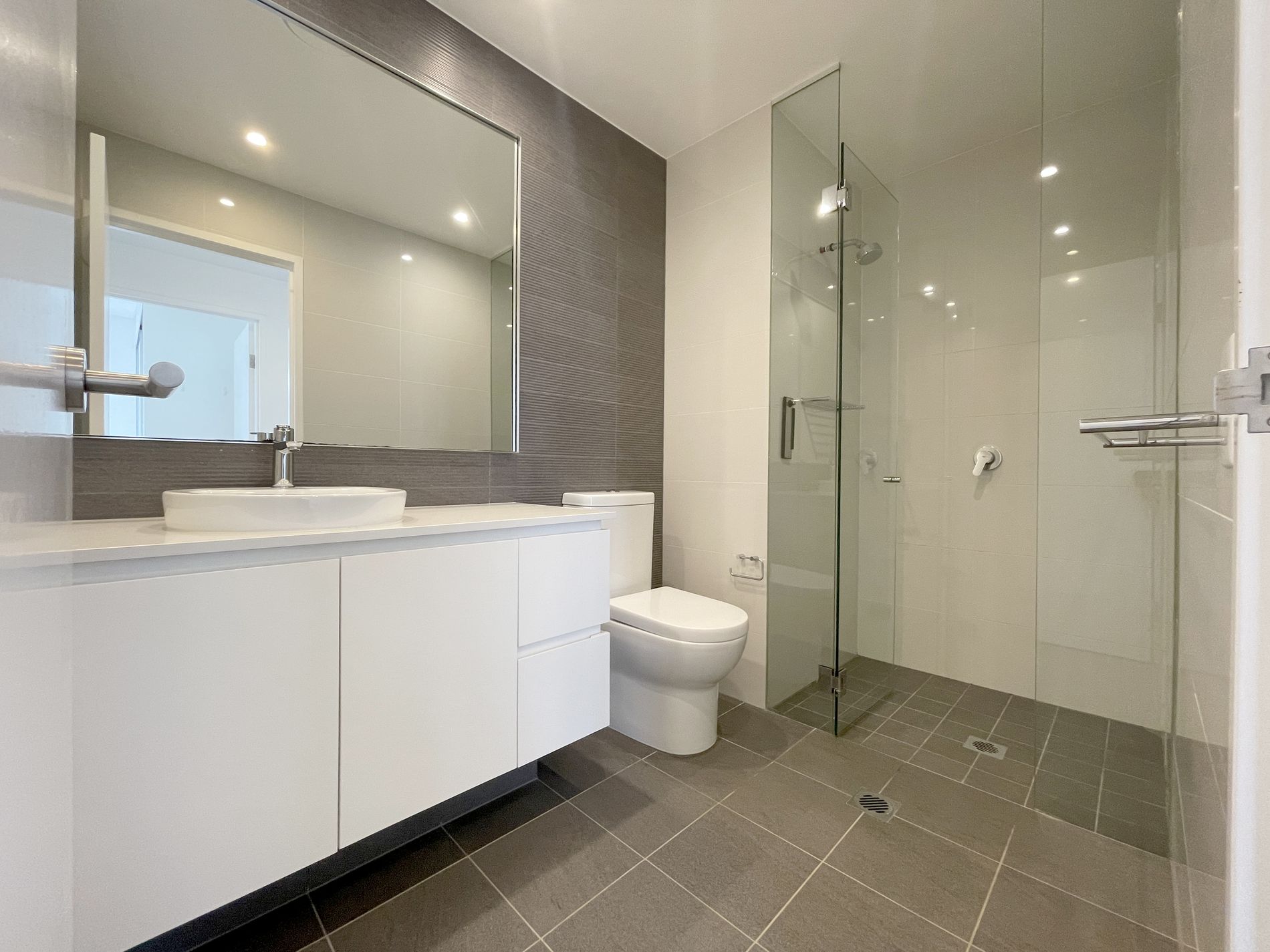 318 / 131 Ross Street, Forest Lodge