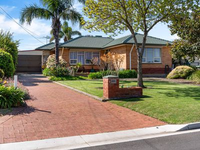 1 Beatty Avenue, Christies Beach