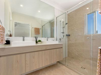 4 / 6 Park Cove Boulevard, Hope Island