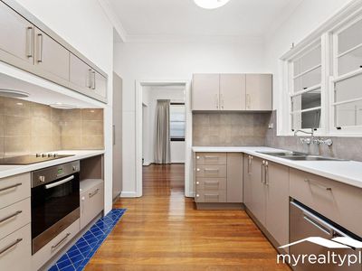 85 Moulden Avenue, Yokine