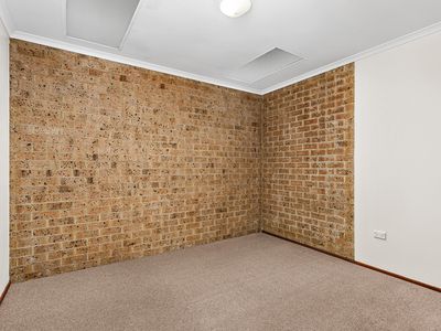 2 / 70 Central Avenue, Oak Flats