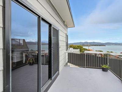 5 / 3 Suva Street, Midway Point