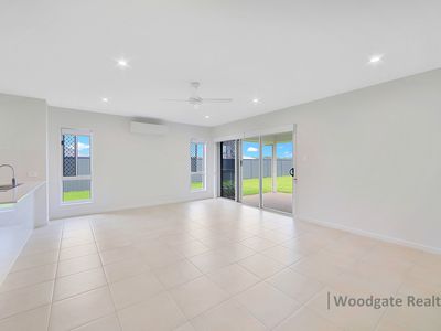 11 Oystercatcher Street, Woodgate