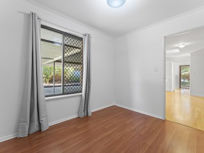 72 Cambridge Crescent, Cooloongup