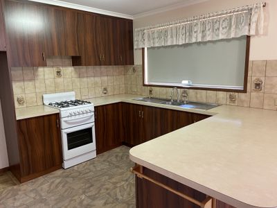 1 / 9 Kingfisher Grove, Warrnambool