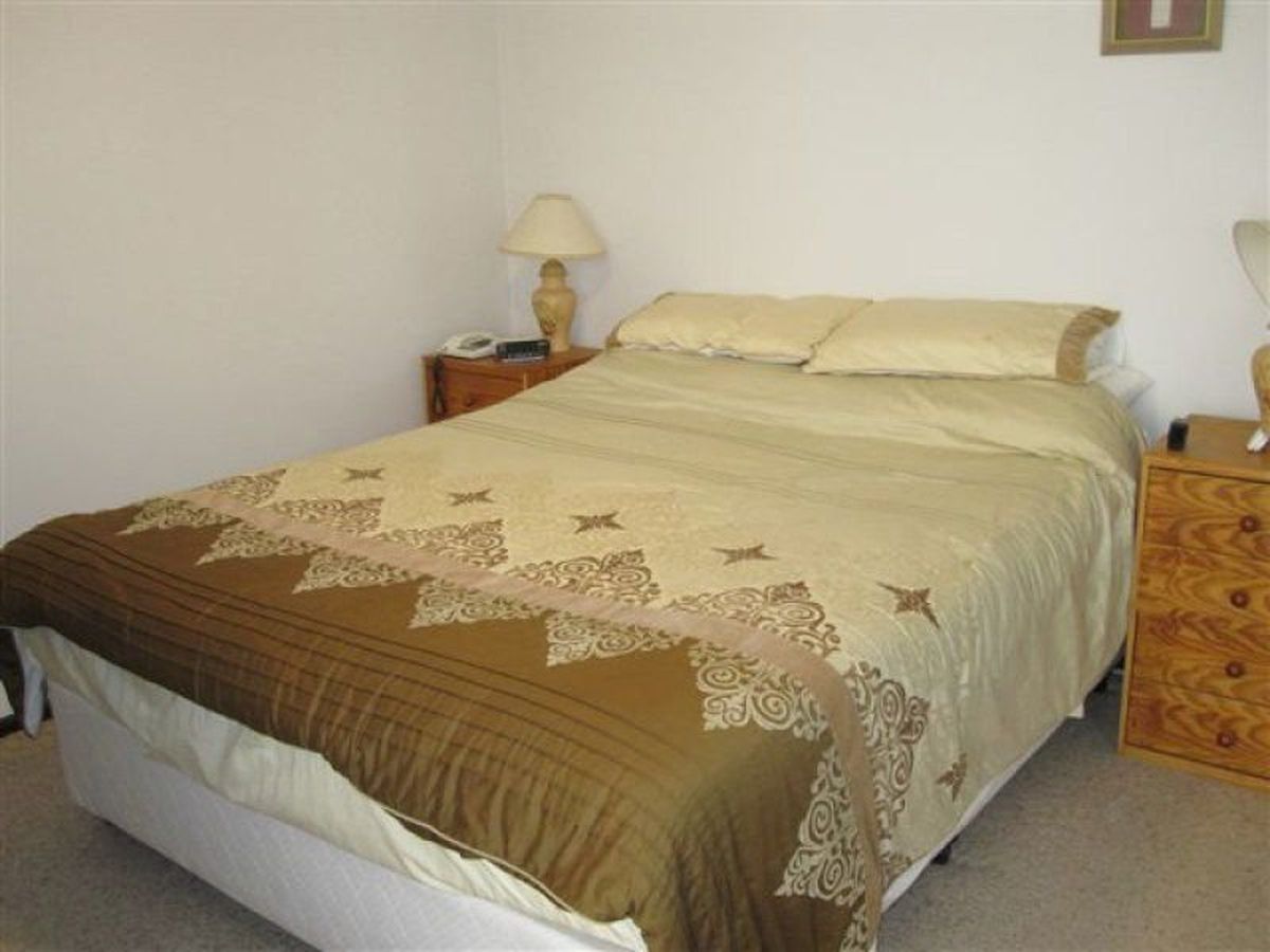 4 Burdett Place, Padbury, Padbury - Thumbnail 3