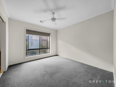 10 Caro Way, Fraser Rise