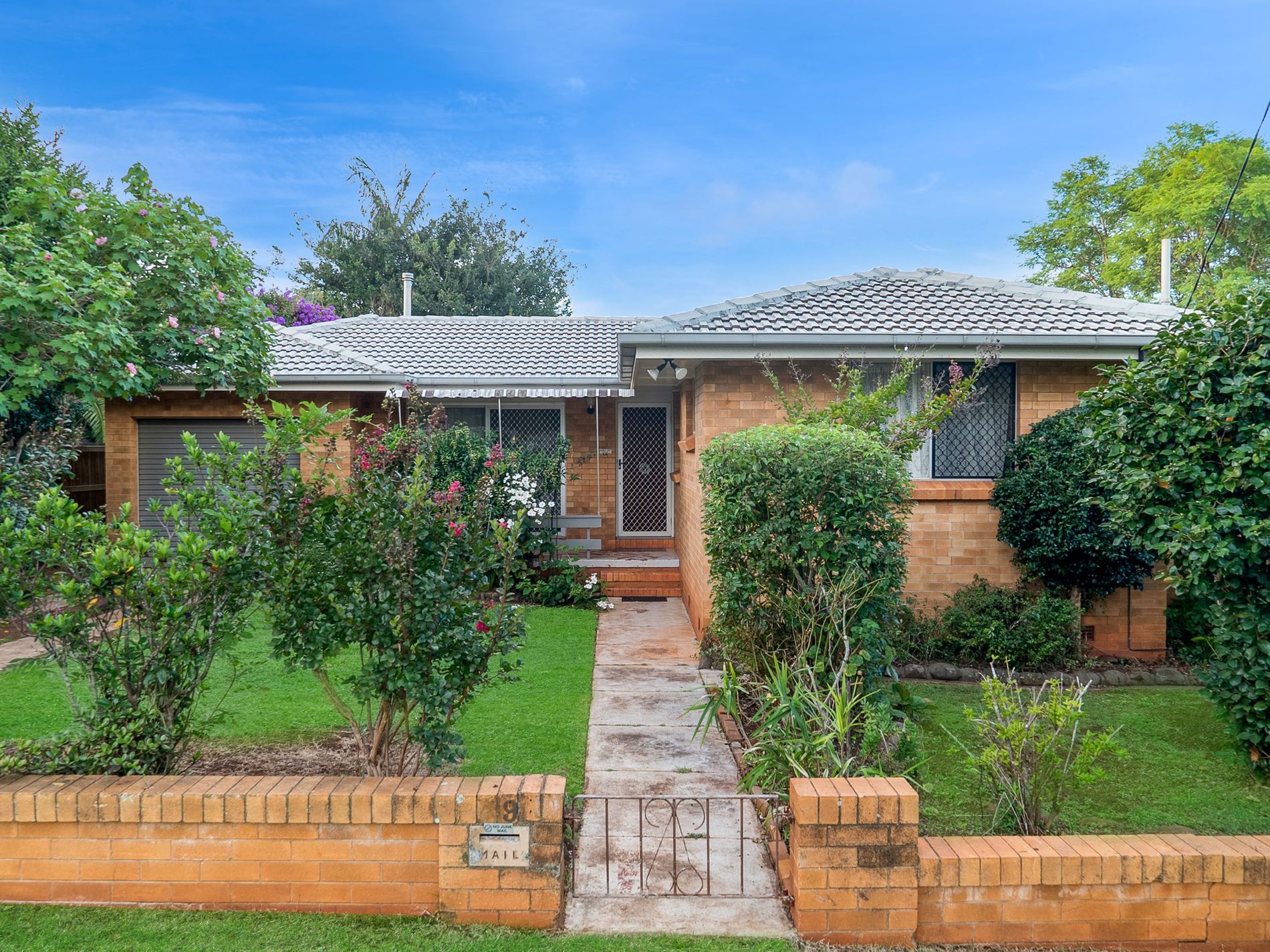 9 Wentworth Street, Centenary Heights Hot Property