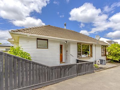 365 Avonhead Road, Avonhead