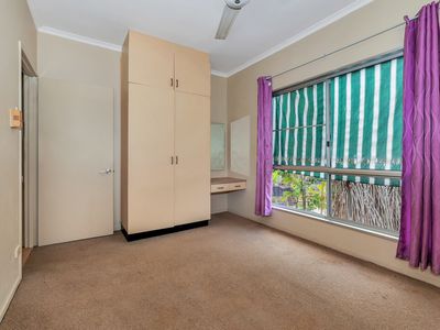 10 Calandrinia Court, Moulden