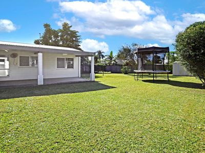 6 Mcrobbs Close, Edmonton