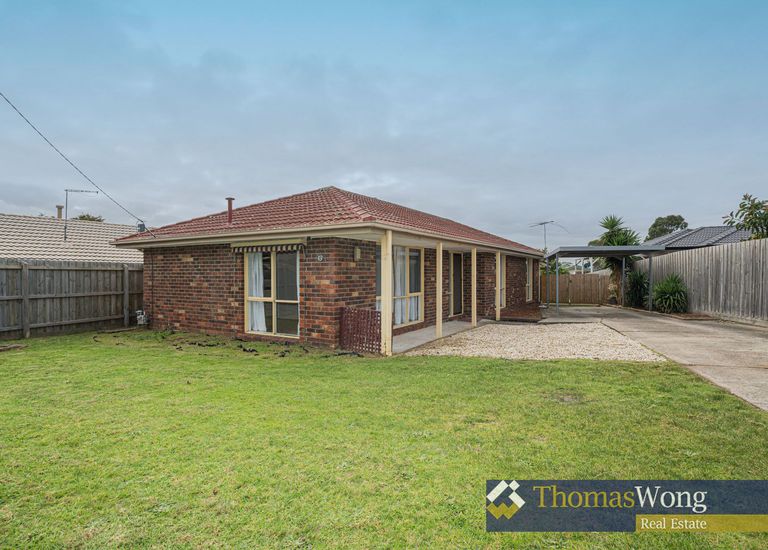 13 Luscombe Avenue, Carrum Downs
