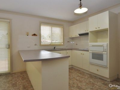 6 Magpie Close, Dubbo
