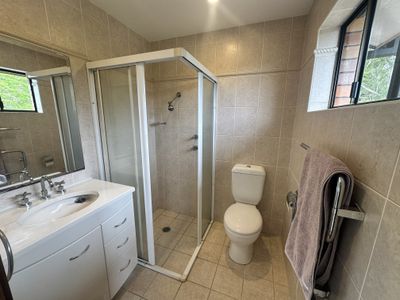 12 Mcgregor Place, Figtree