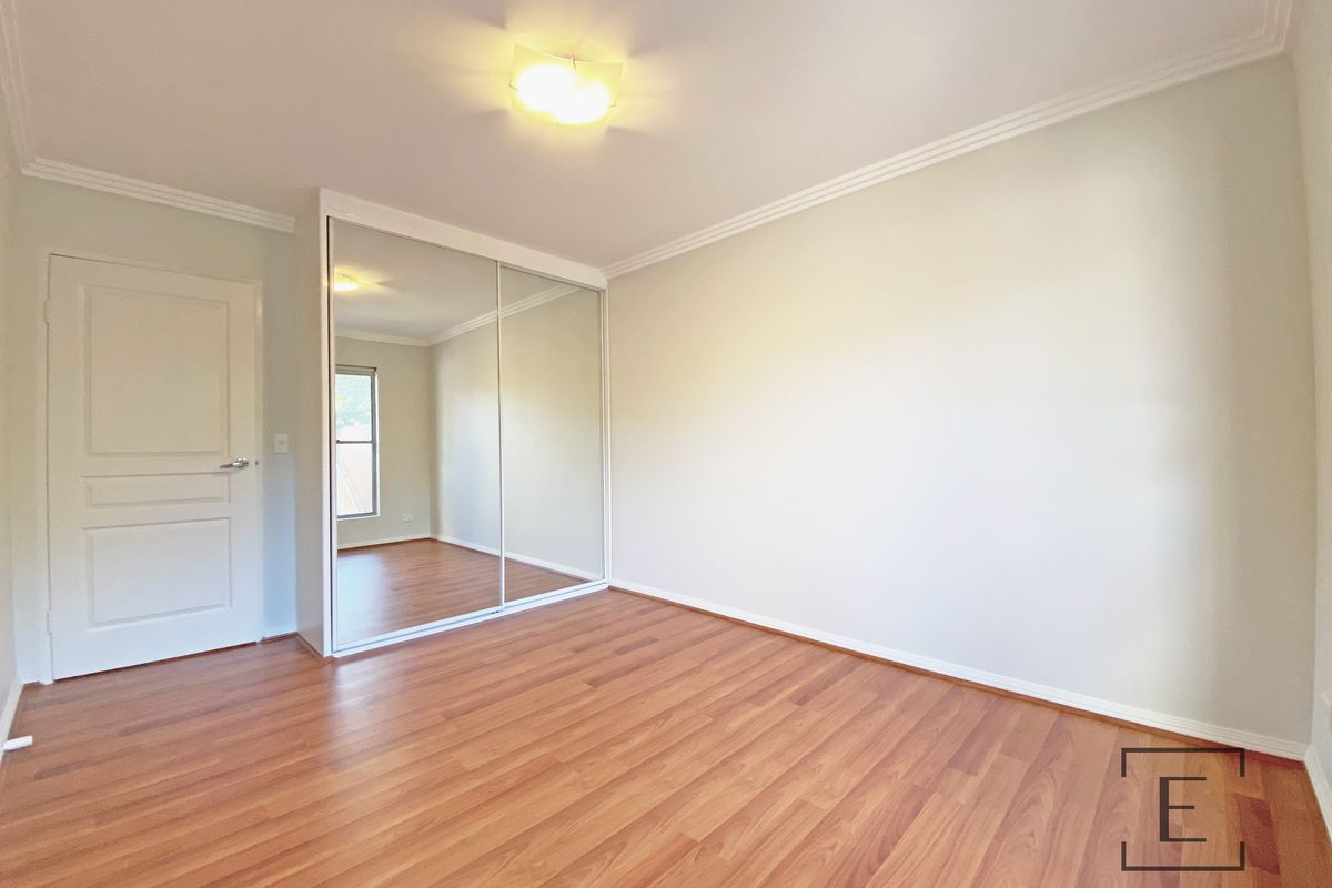 1 / 23 Hornsey Road, Homebush West