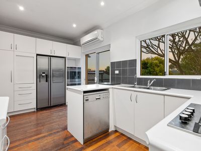 128 Hale Road, Wembley Downs