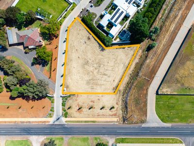 6 Orfeo Court, Griffith