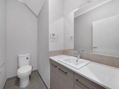 10 Portia Circuit, Clyde North