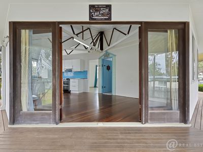 28 Pinnacle Street, Causeway Lake