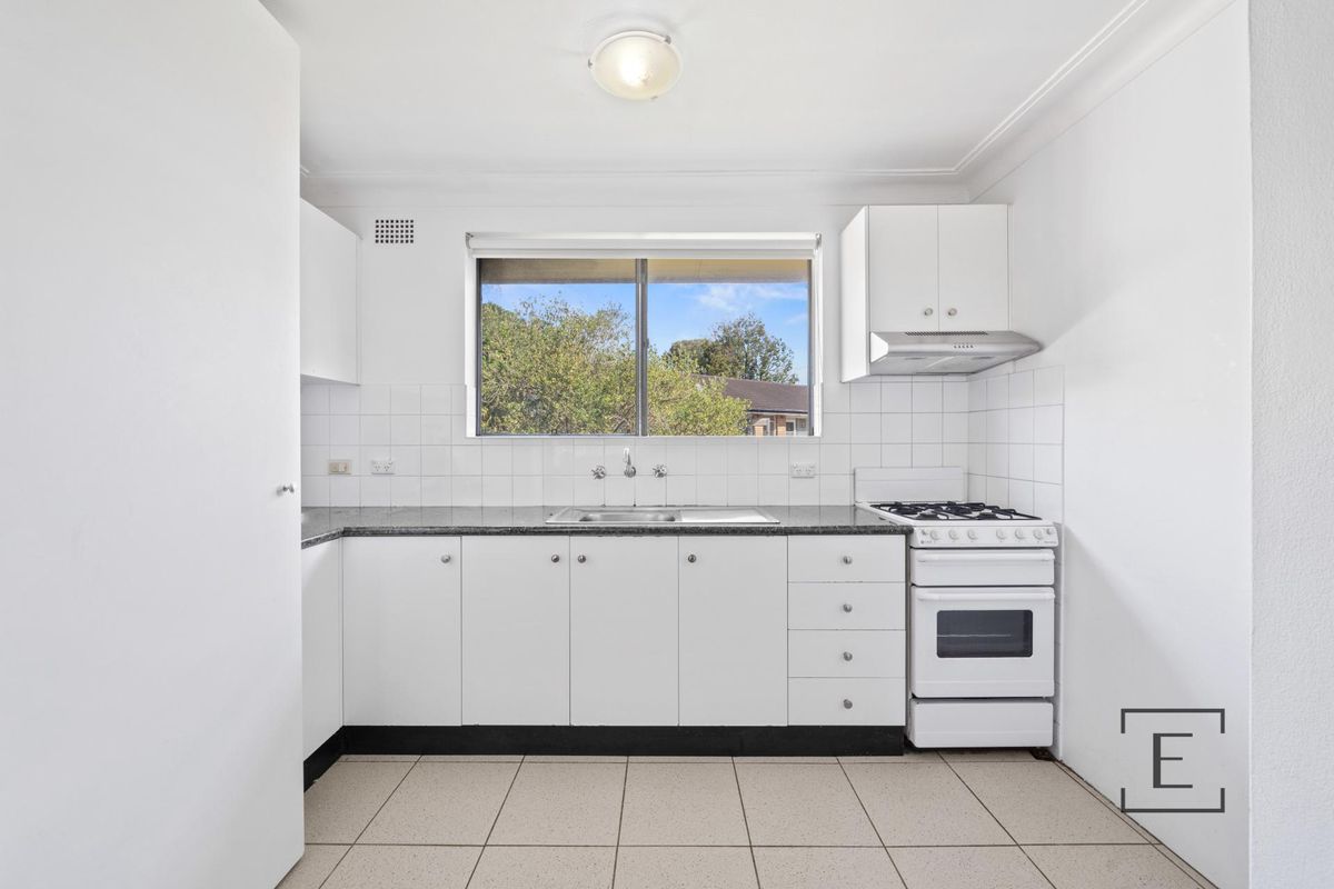 8 / 51B Burwood Road, Concord