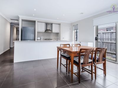 3 Rodeo Grove, Point Cook