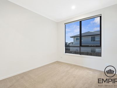 2 Gudali Walk, Clyde North