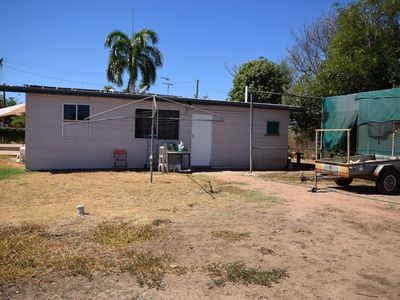 125 Wren Street, Longreach