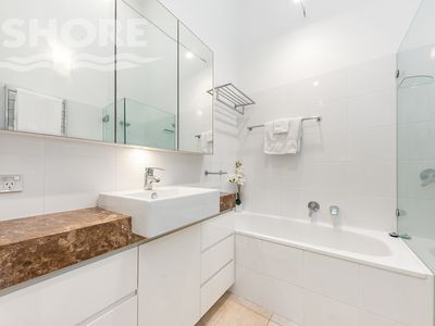 4 / 2 Hardie Street (entry in Premier St), Neutral Bay