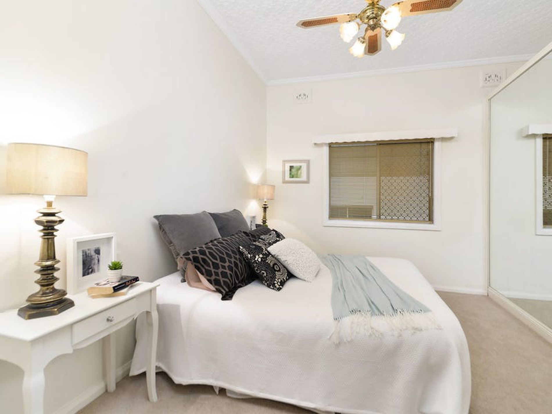 61 Sparks Street, Mascot