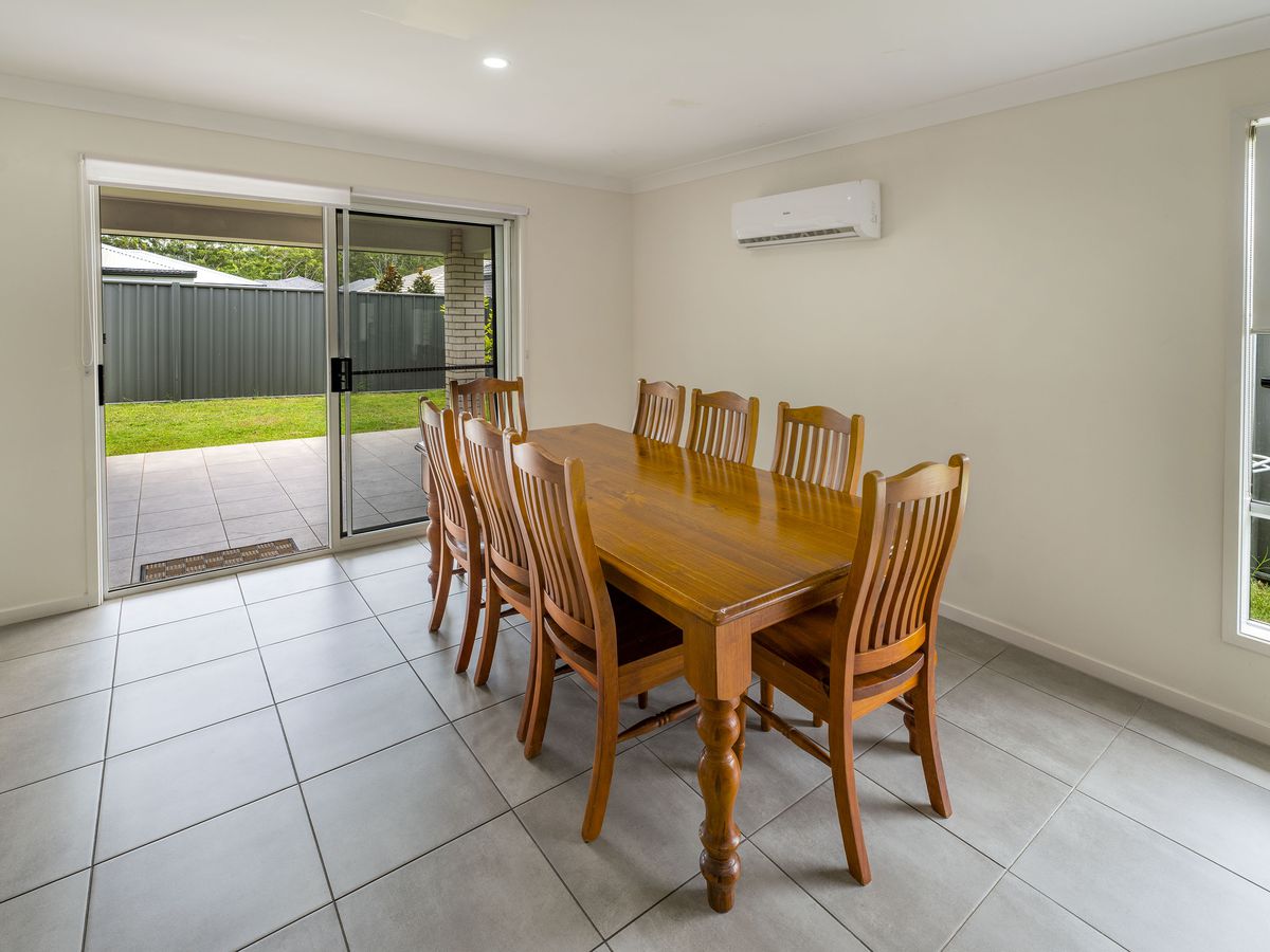 4 Rockpool Avenue, Sandy Beach