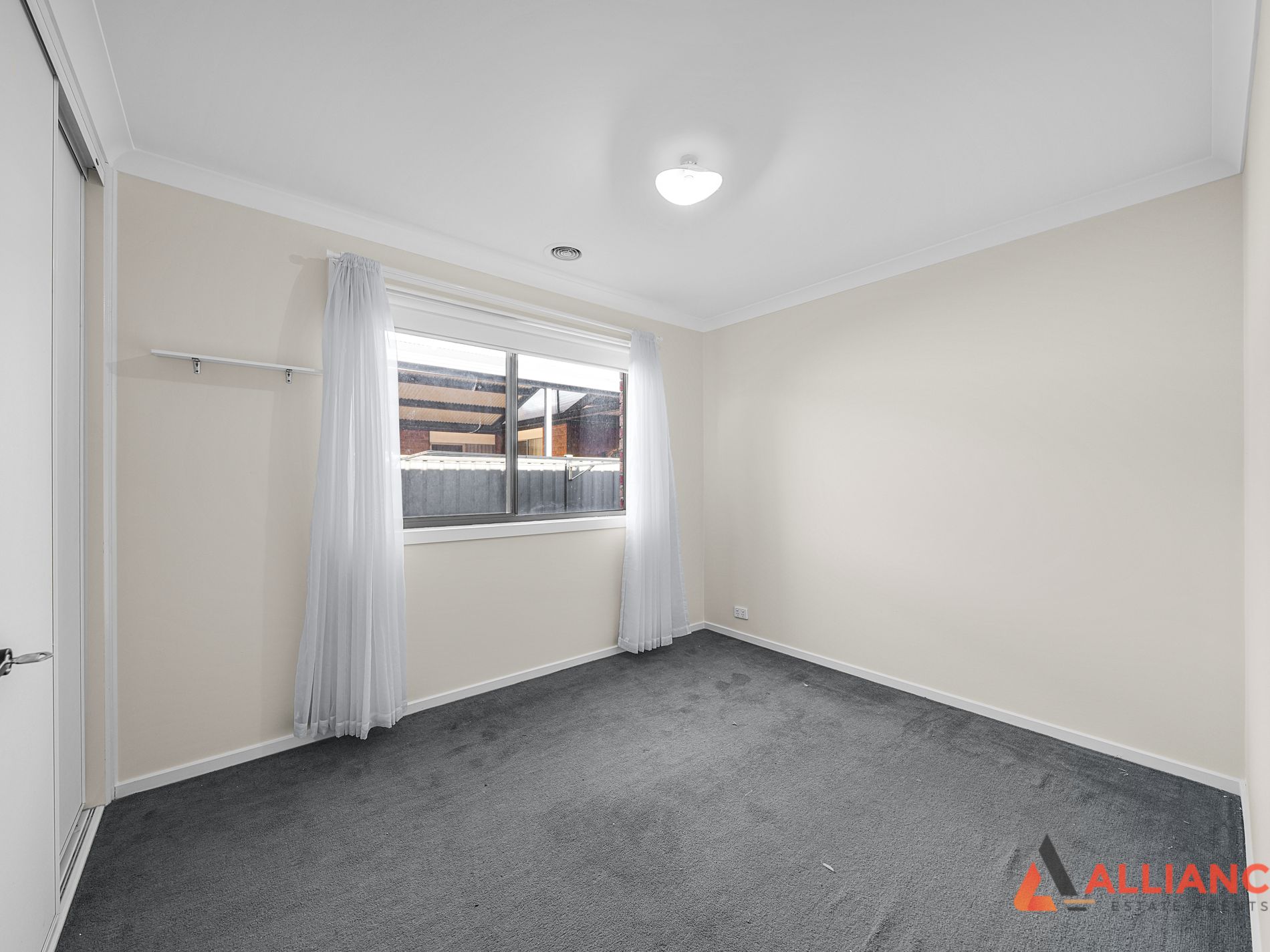 38 Howard Place, Deer Park