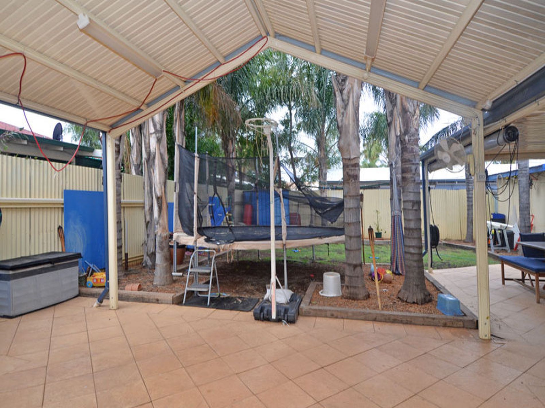 91 Federal Road, Boulder