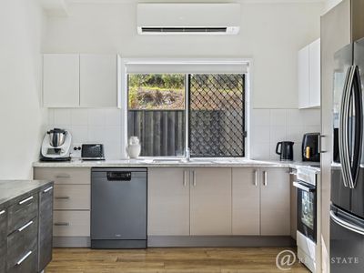 101 Clayton Road, Lammermoor