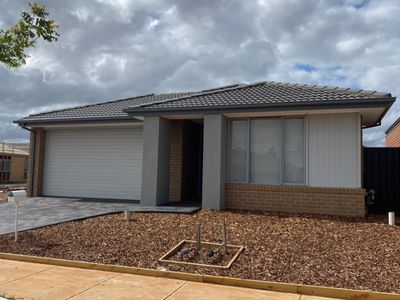 7 Brasilia Street, Melton South