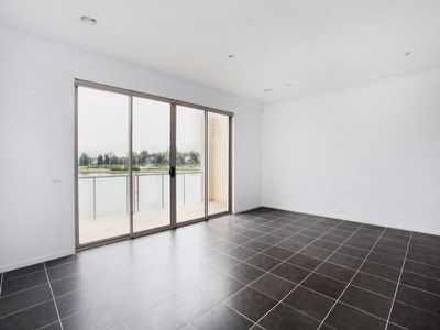 93 Broadbeach Circuit, Sanctuary Lakes