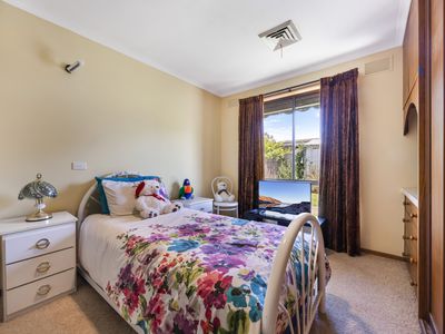 2 Mockridge Drive, Kangaroo Flat