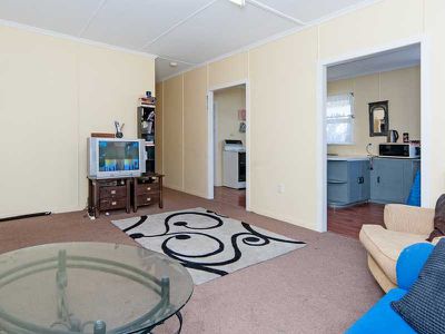 27 Blaxland Street, Eastern Heights