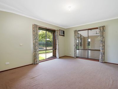 110 Hawthorn Road, Jindera
