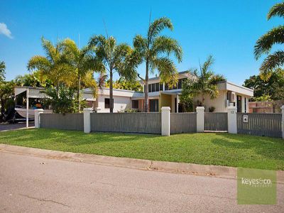 12 Cobb Court, Annandale