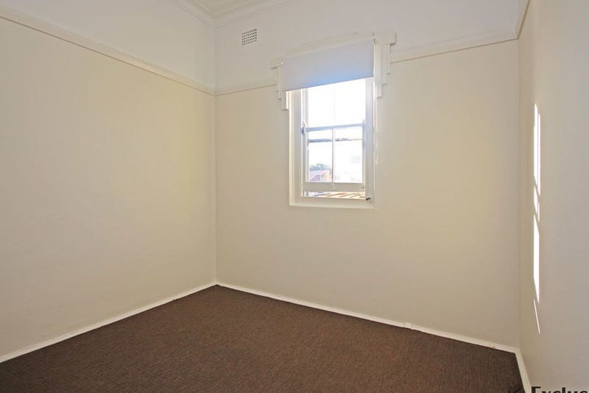 3 / 4 Park Road, Burwood