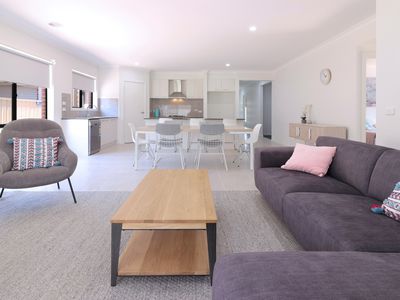 4 Federation Boulevard, Truganina