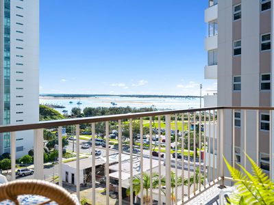 21 / 72 Marine Parade, Southport