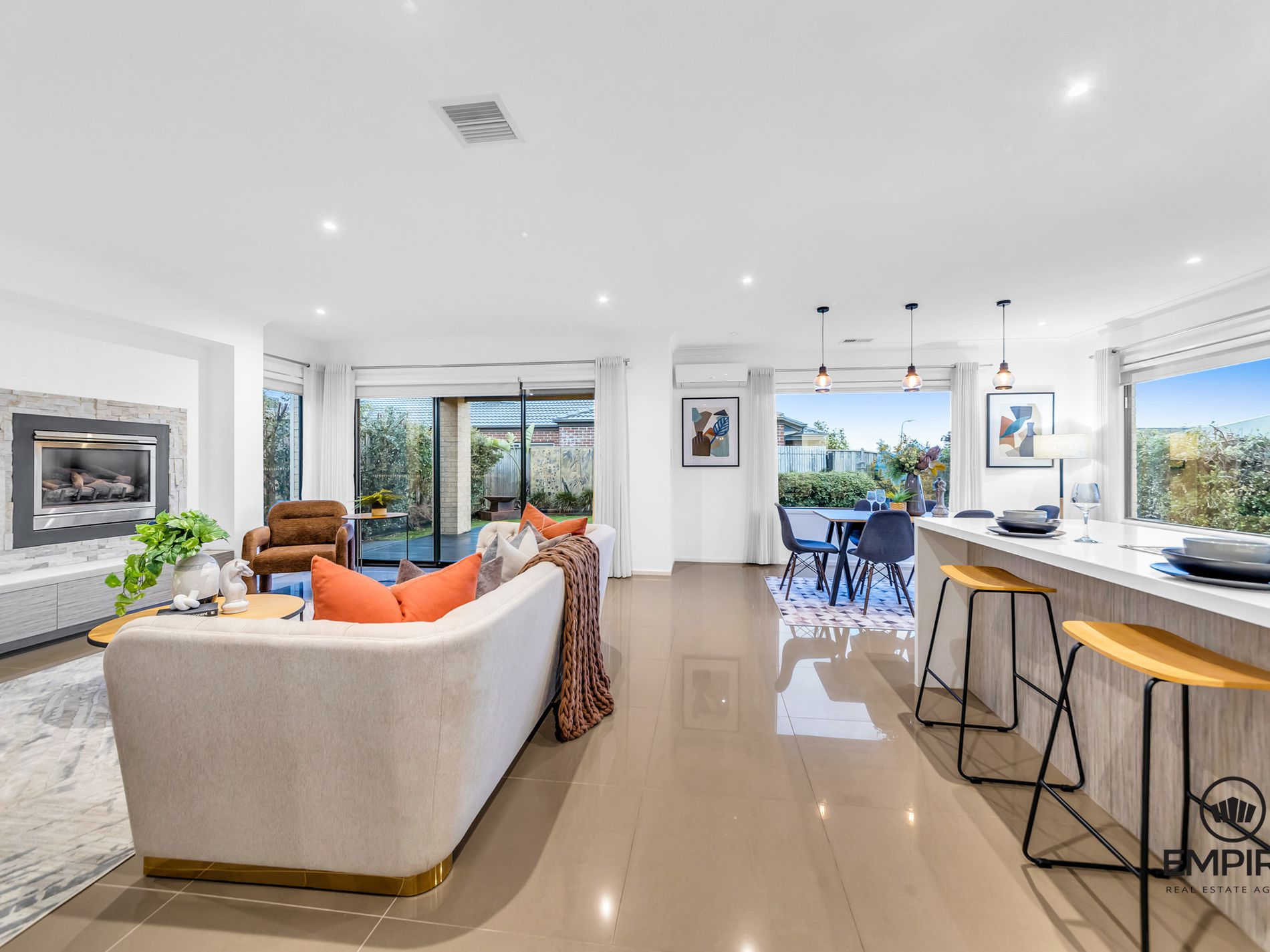 27 Strikeline Crescent, Clyde North