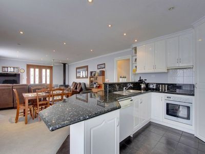 4 Harvey Road, Dover