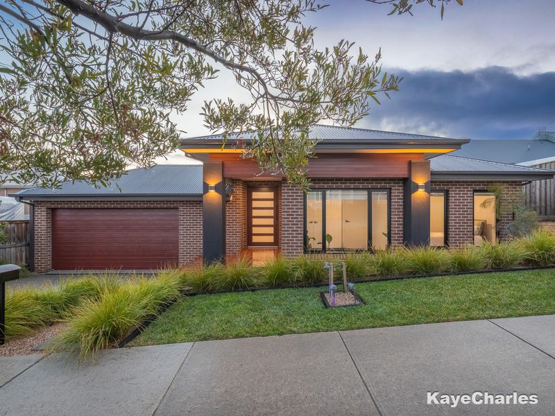 14 Cowdray Crescent, Officer