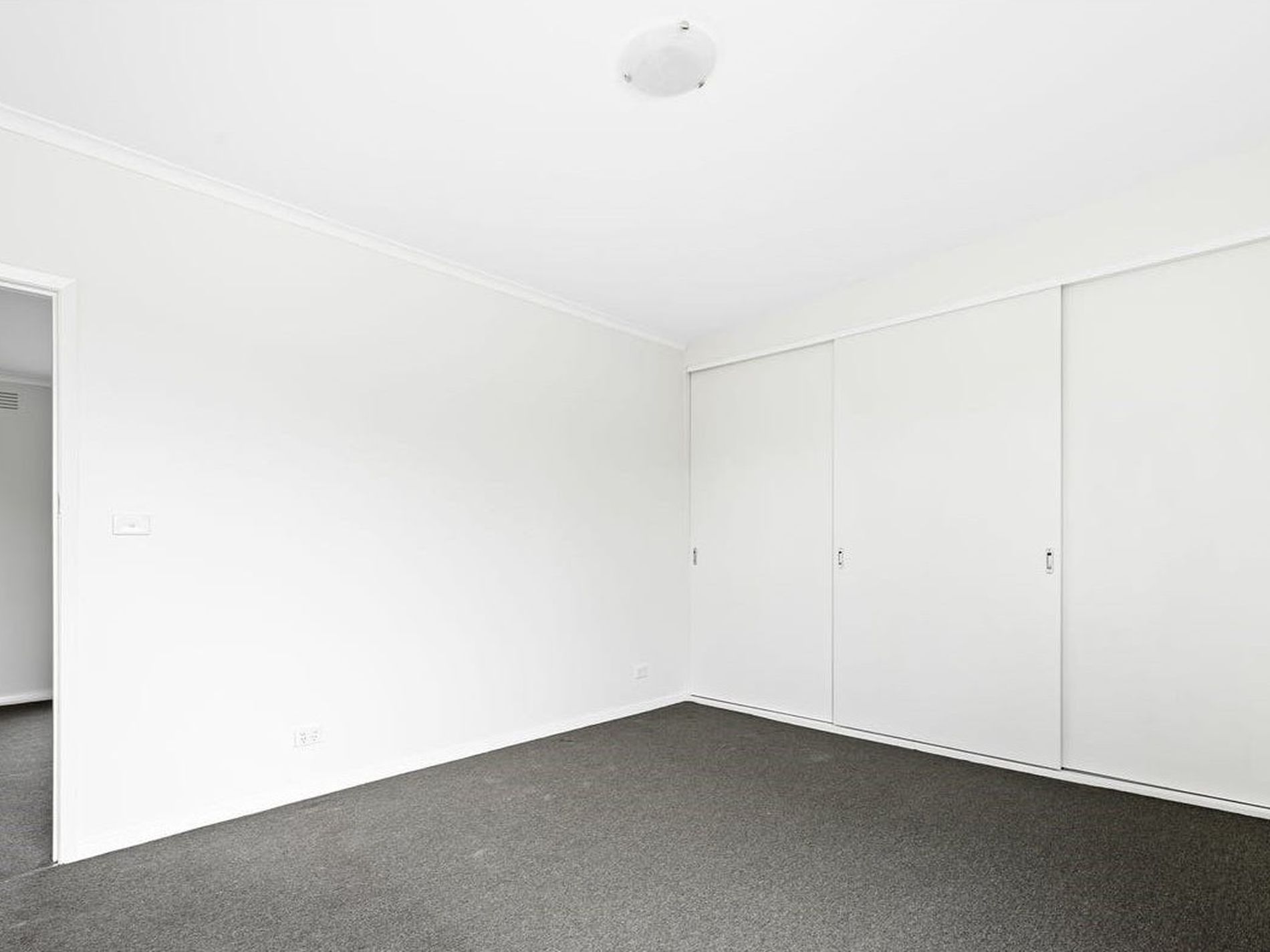 3 / 12 Market Road, Werribee