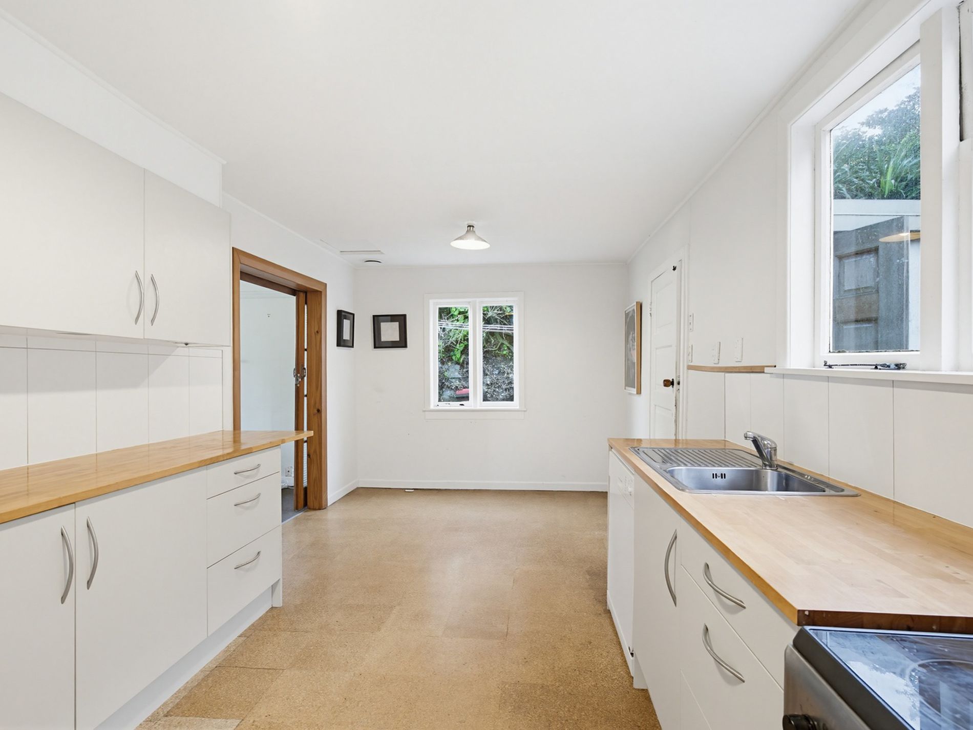 14 Cave Road, Houghton Bay